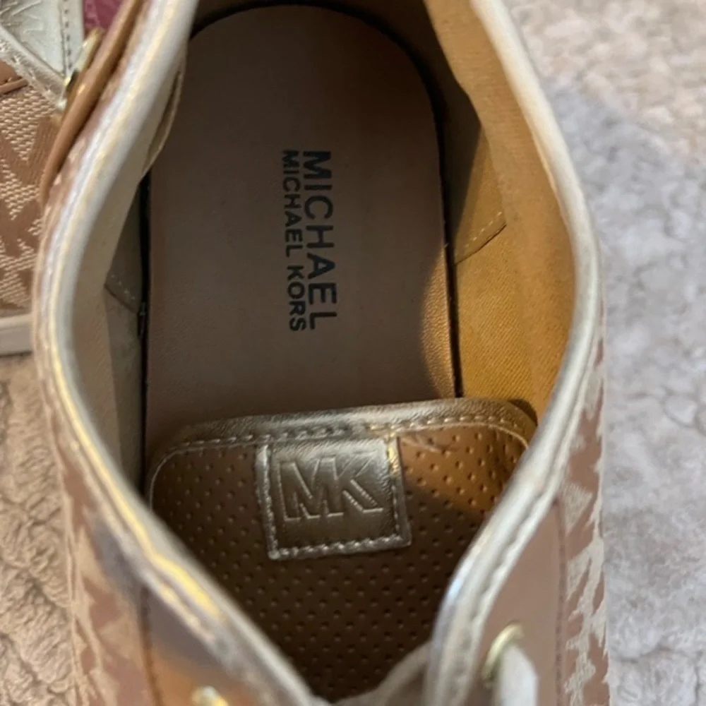 Michael Kors Shoes Berlin 3 MK logo Lace-up Sneakers - tan - size 3